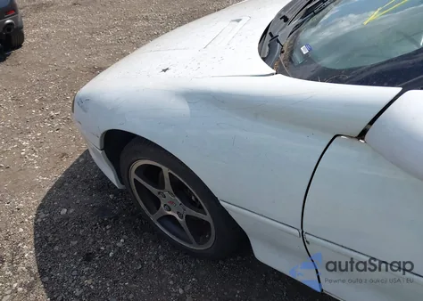 1997 Chevrolet Camaro из США, поврежденный, VIN 2G1FP32K2V2148588